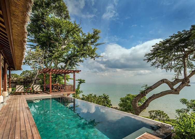 Two Bedroom Premier Ocean Villa Deck and Pool 