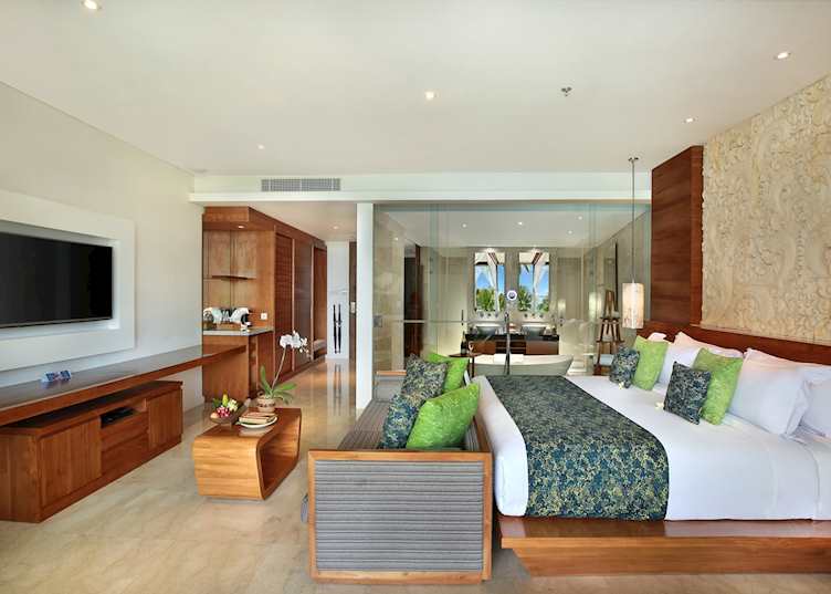 Luxury Ocean View Suite