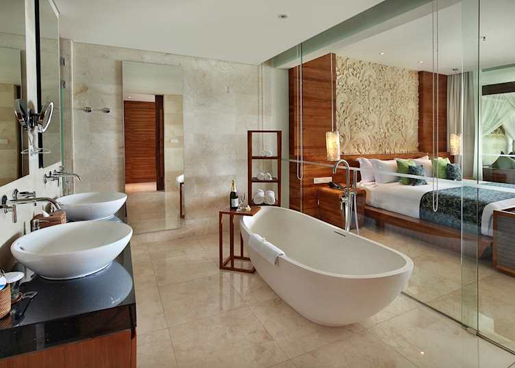 Luxury Ocean View Suite
