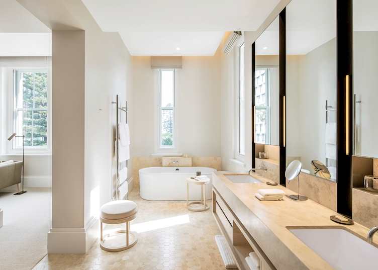 Treasury King Room Bathroom