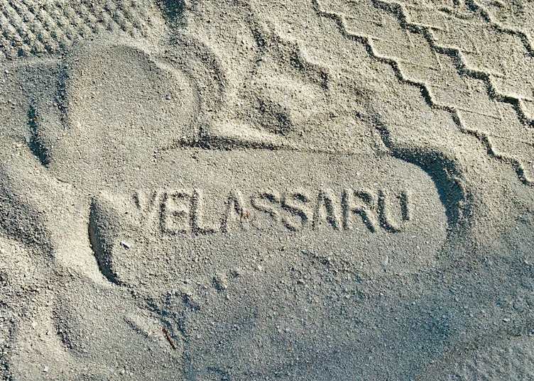 Velassaru flip-flop