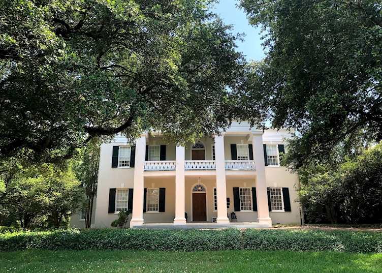 Antebellum House at Monmouth Historic Inn