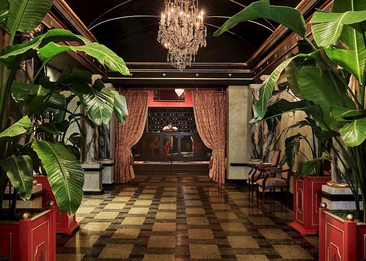 Lobby at Pontchartrain