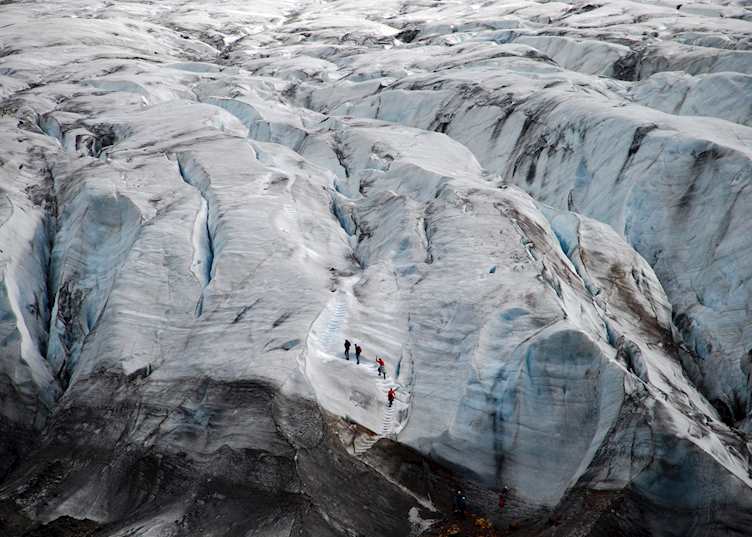 Glacier hiking in Vatnajökull National Park