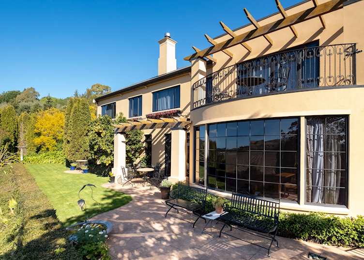 Exterior View of Breckenridge Lodge