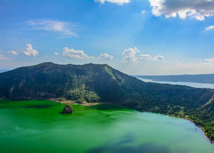 Taal Volcano, Tagaytay