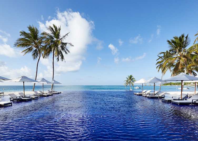 Swimming pool at Conrad Maldives Rangali Island