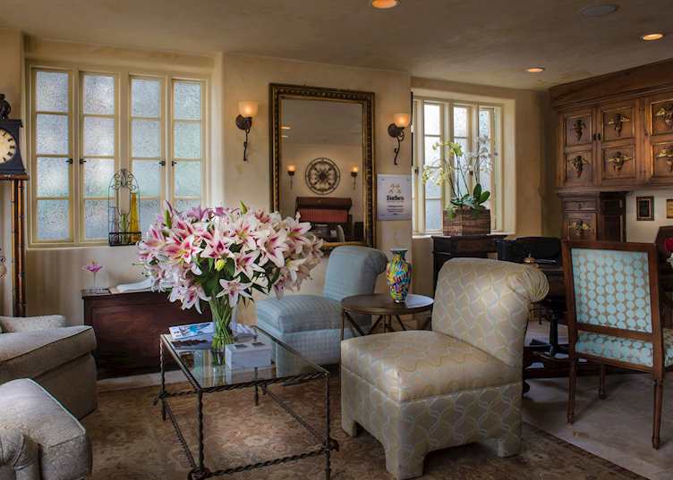 L'Auberge Lobby