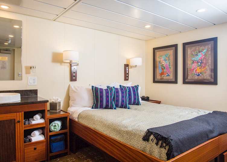 Admiral Stateroom, Safari Voyager