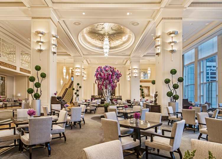 The Peninsula Chicago - The Lobby daytime