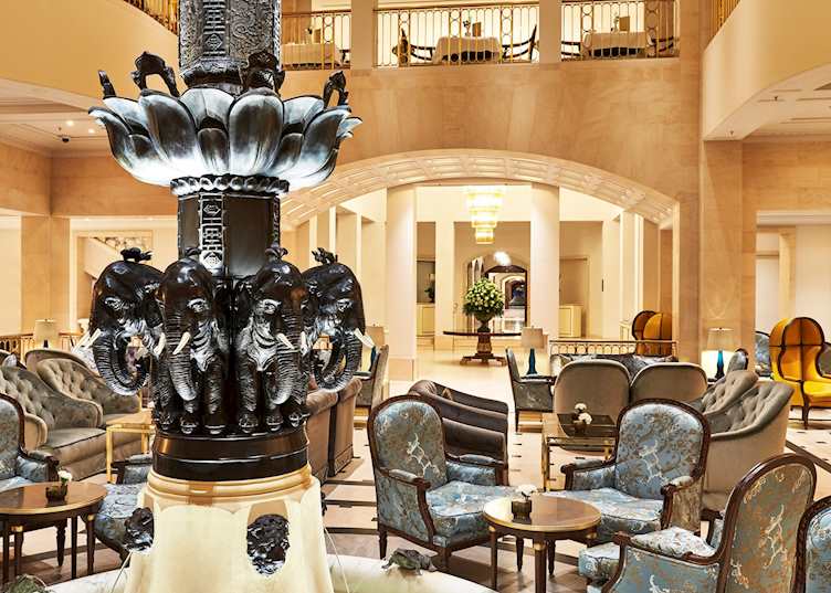 Hotel Adlon Kempinski, Lobby fountain 
