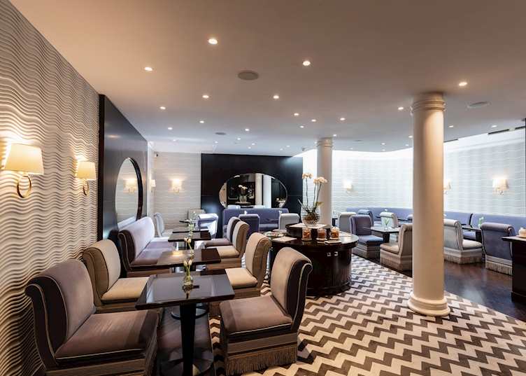 Salon, Hotel Topazz