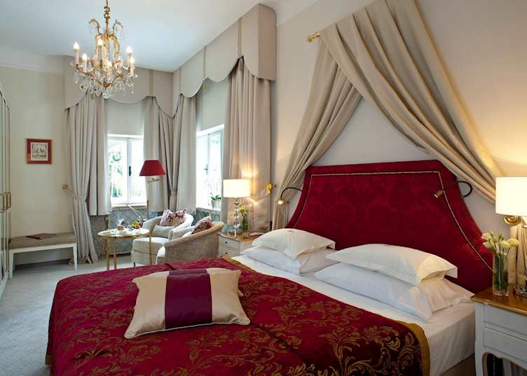 Superior room, Hotel Schloss Mönchstein