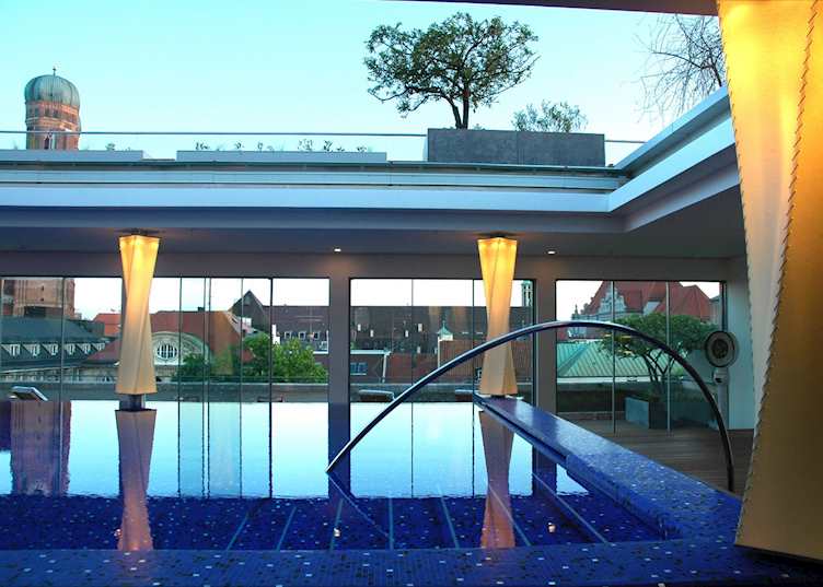 Hotel Bayerischer Hof pool