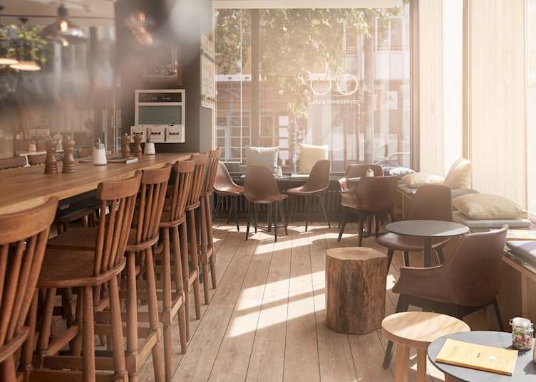 Cologne Mondial, Cafe