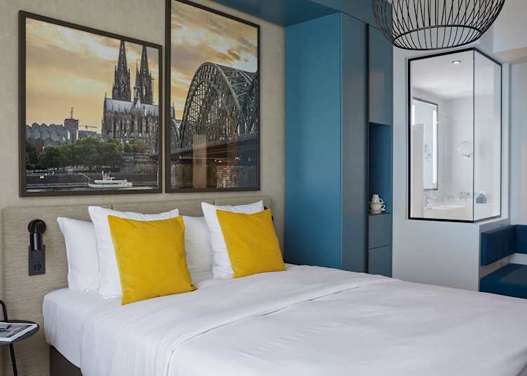 Cologne Mondial, standard 