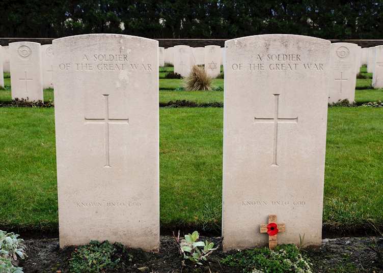 Ramscappelle Military Cemetery, Sint-Joris 