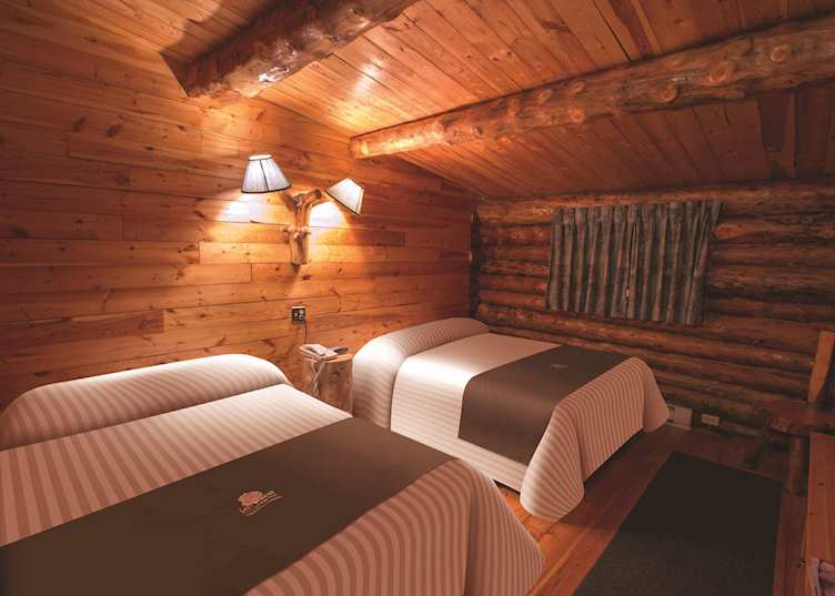 Lazy Bear Lodge, Churchill