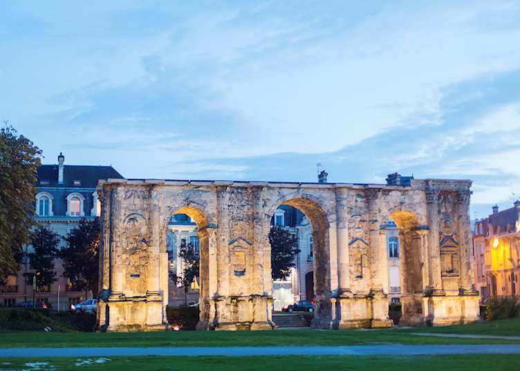 La Porte de Mars Roman ruins, Reims