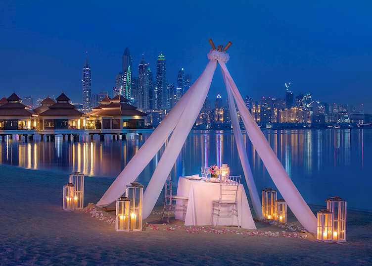 Dining on the beach at Anantara The Palm, Dubai