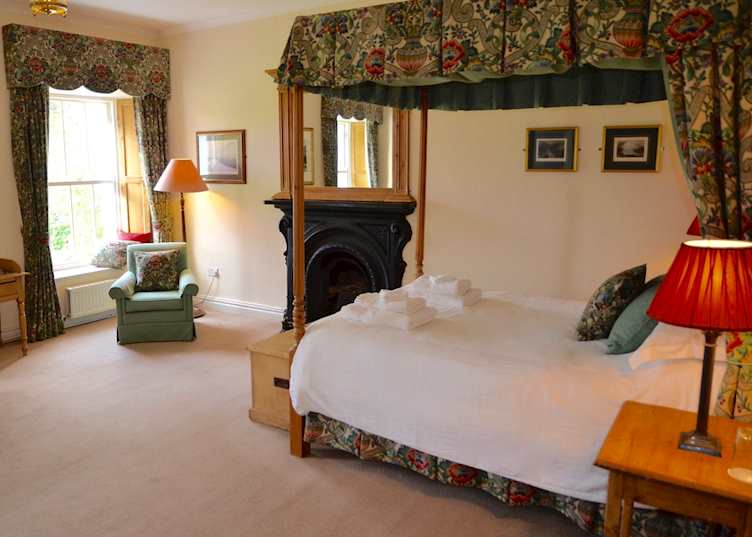 Delphi Lodge