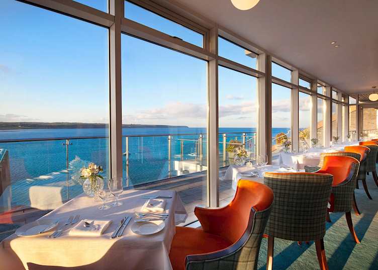 Restaurant at Cliff House Hotel