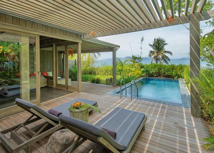 Bay view pool villa