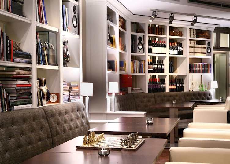 Lydmar Hotel dining room