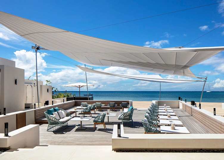 Beachside dining