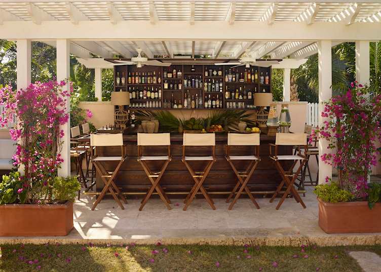 Alfresco bar