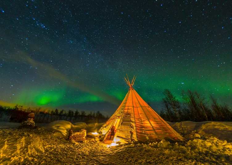 Dinner under the northern lights