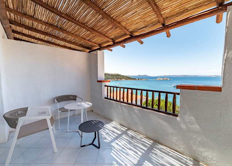 Balcony, Hotel la Bisaccia