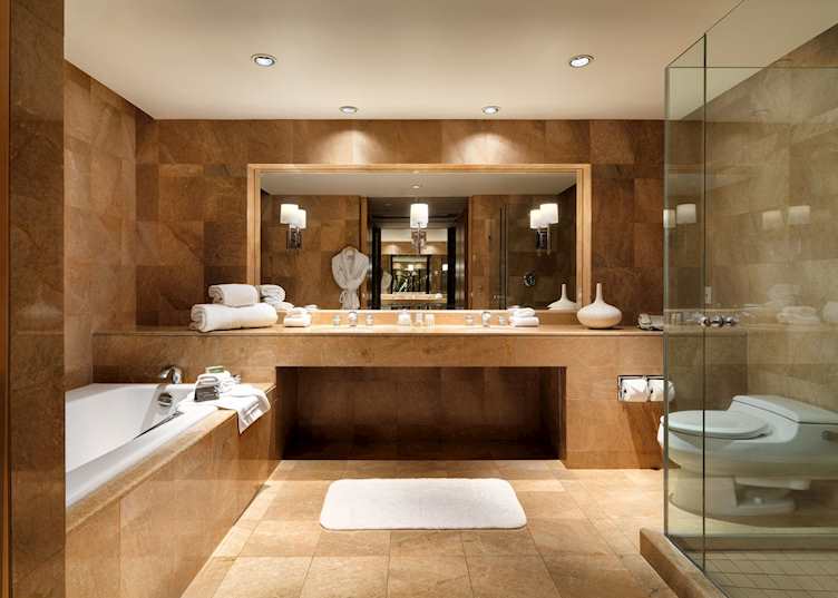 Erikson wing bathroom, The Inn at Laurel Point, Victoria
