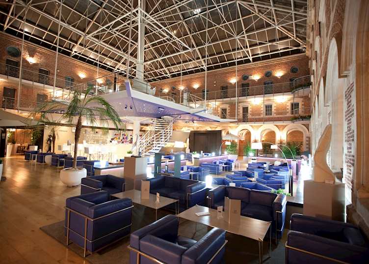 Lounge area