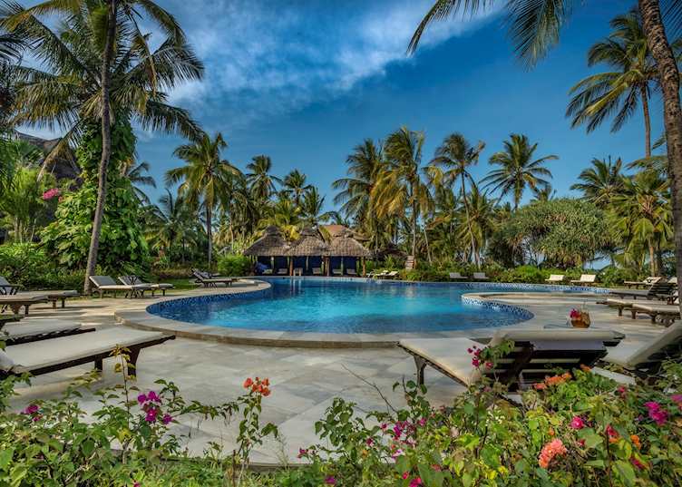 Pool at Breezes Beach Club & Spa (photo: © Breezes Beach Club & Spa)