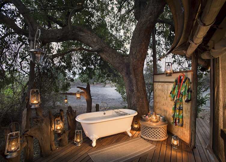 Outdoor bathroom at Kanga Camp