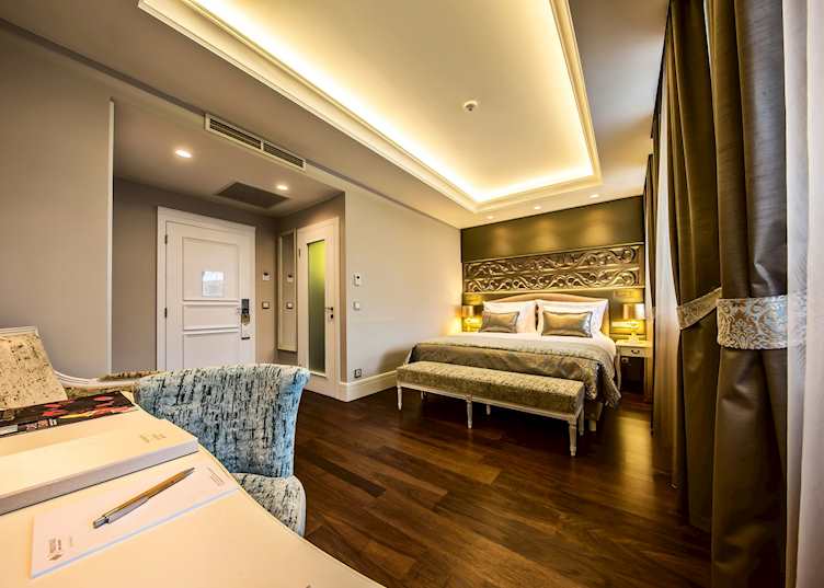 Prestige Hotel