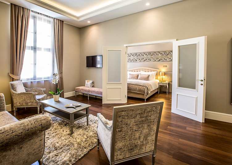 Prestige Hotel