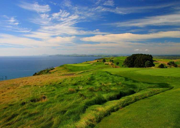 Hole 14 at Rosewood Kauri Cliffs
