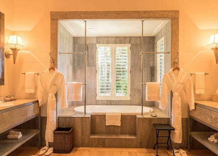Owner's Cottage master bathroom, Rosewood Kauri Cliffs