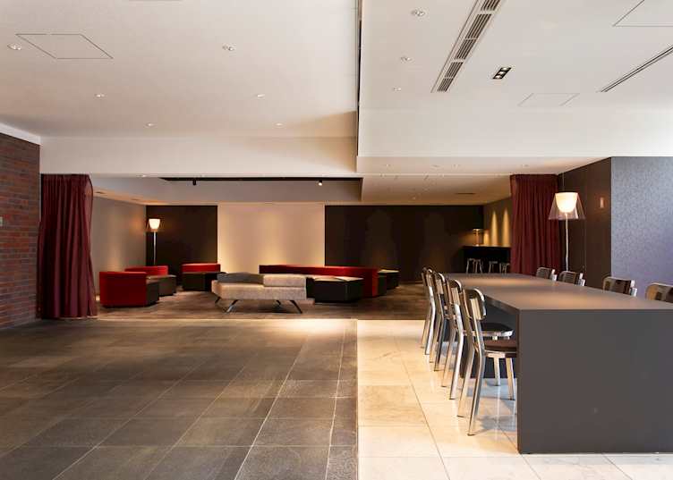 Cross hotel Osaka Lobby