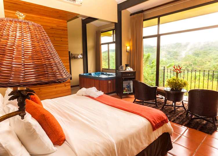 Bedroom, Arenal Kioro