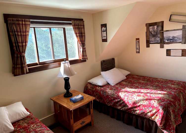 Kennicott Glacier Lodge, Kennicott & McCarthy