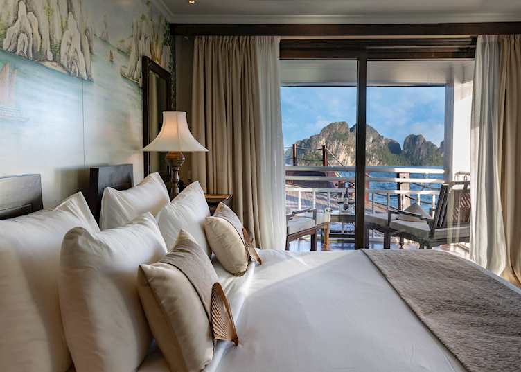 Heritage Line Violet Junior Suite