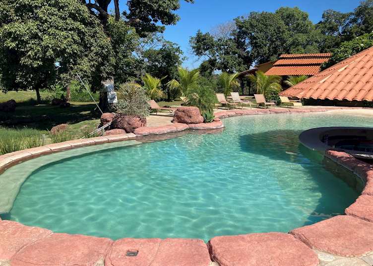 Araras pool area