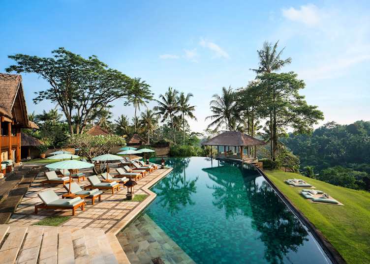 Swimming pool, Amandari