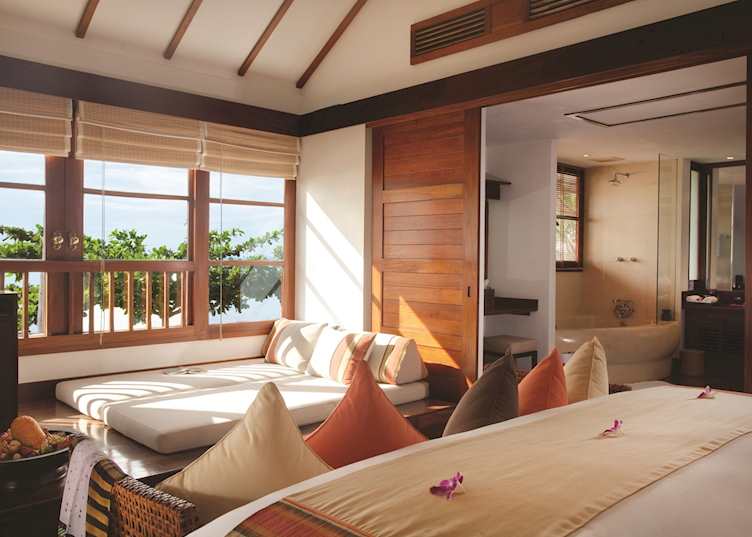 Beachfront Villa bedroom, Napasai