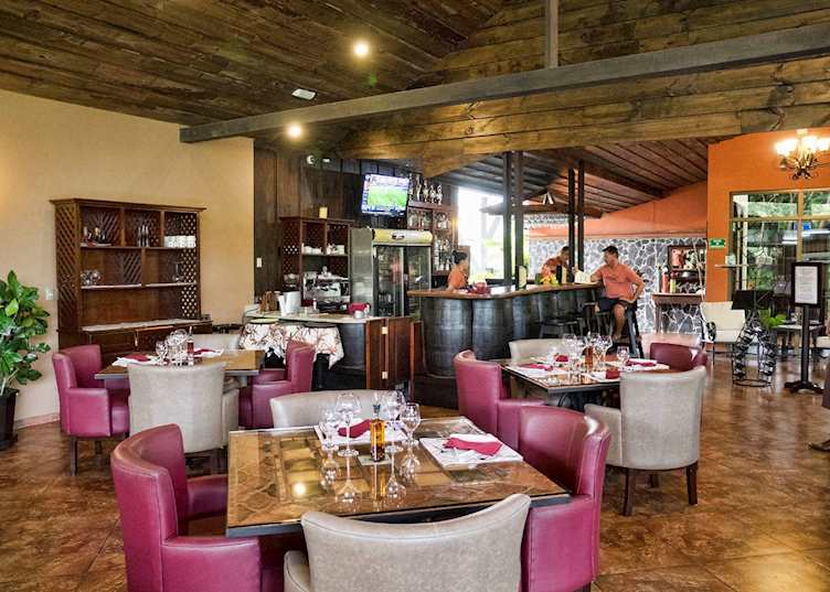 Restaurant, Arenal Springs Hotel