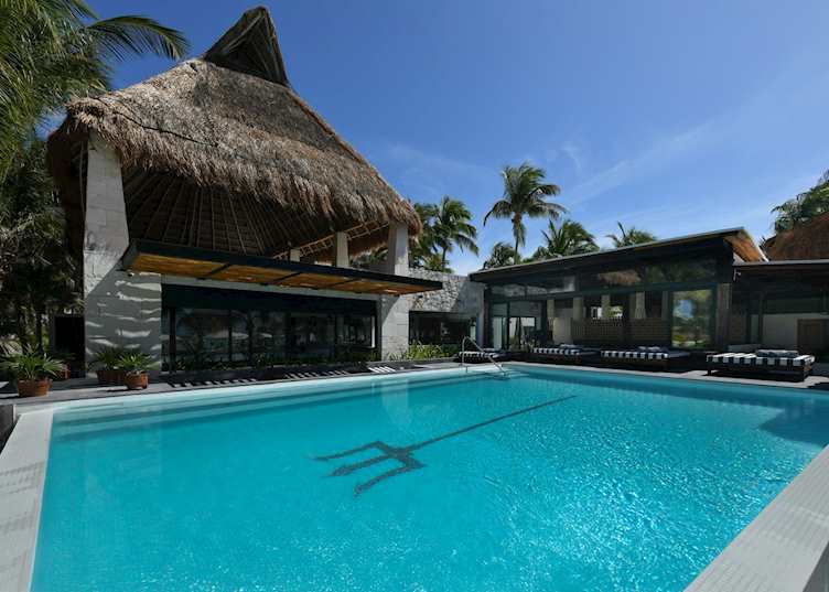 Pool area, Casa del Jaguar