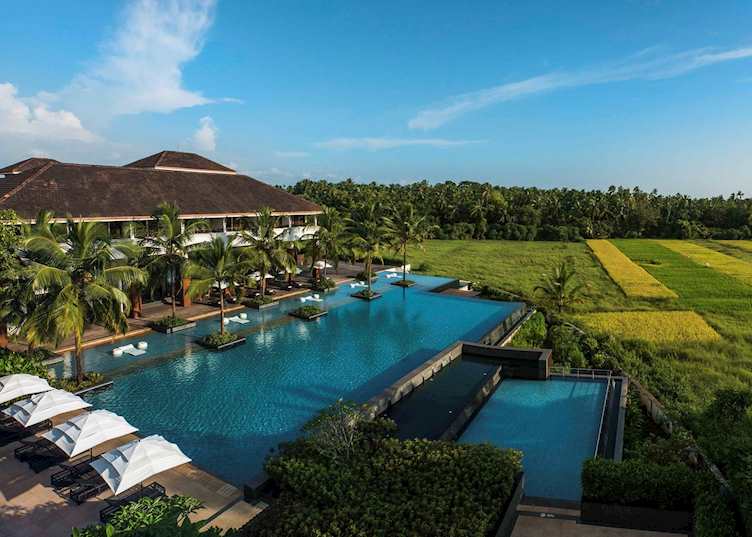 Pool and south wing, Alila Diwa